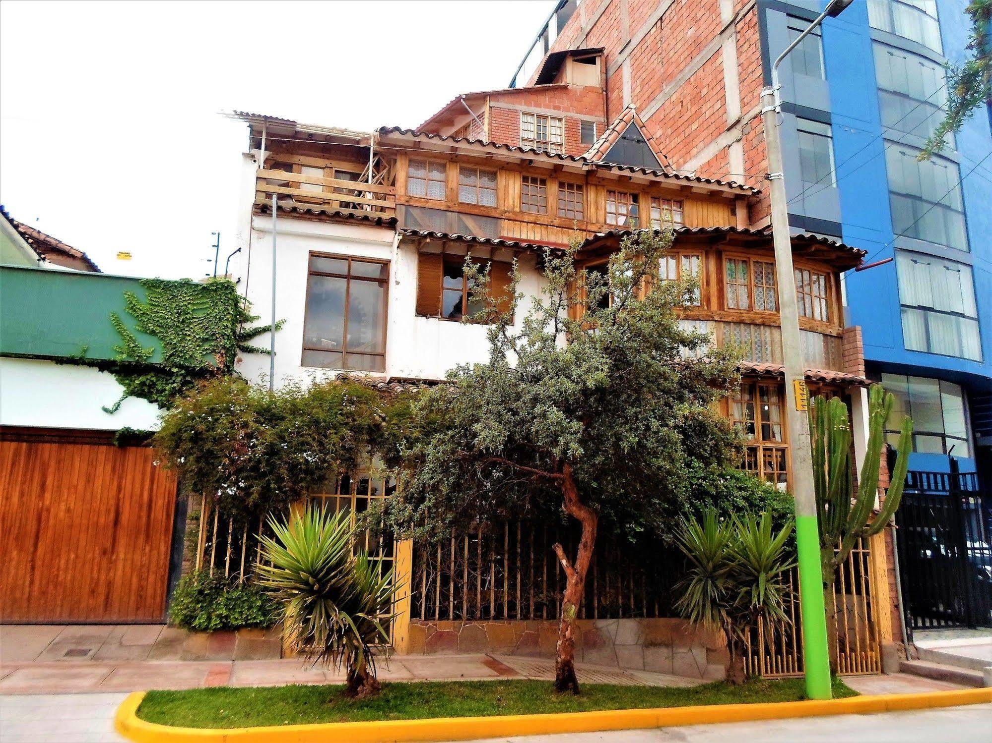 Betty Cusco
